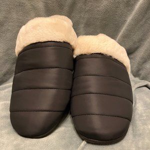 Vionic Mule slippers, Size 10, Black